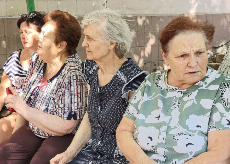 Иван Адамец: Руководитель Управы Куйбышевского внутригородского района провел встречу с жителями дома на улице Куйбышева, 197 Иван Адамец: Руководитель Управы Куйбышевского внутригородского района провел встречу с жителями дома на улице Куйбышева, 197