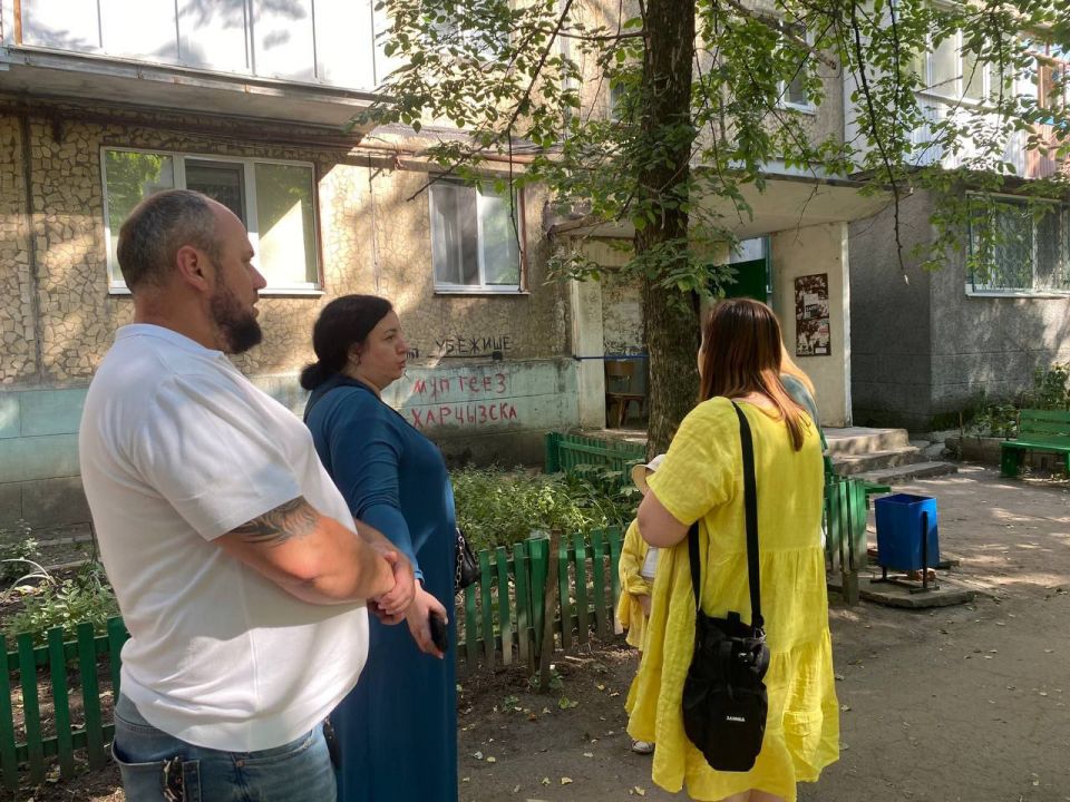 Виктория Жукова: Сегодня встретилась с жительницей дома по адресу ул. Вокзальная, 64. Ранее она обращалась в городском чате из-за проблем с водоснабжением на верхних этажах после введения нового временного графика подачи воды Виктория Жукова: Сегодня встретилась с жительницей дома по адресу ул. Вокзальная, 64. Ранее она обращалась в городском чате из-за проблем с водоснабжением на верхних этажах после введения нового временного графика подачи воды