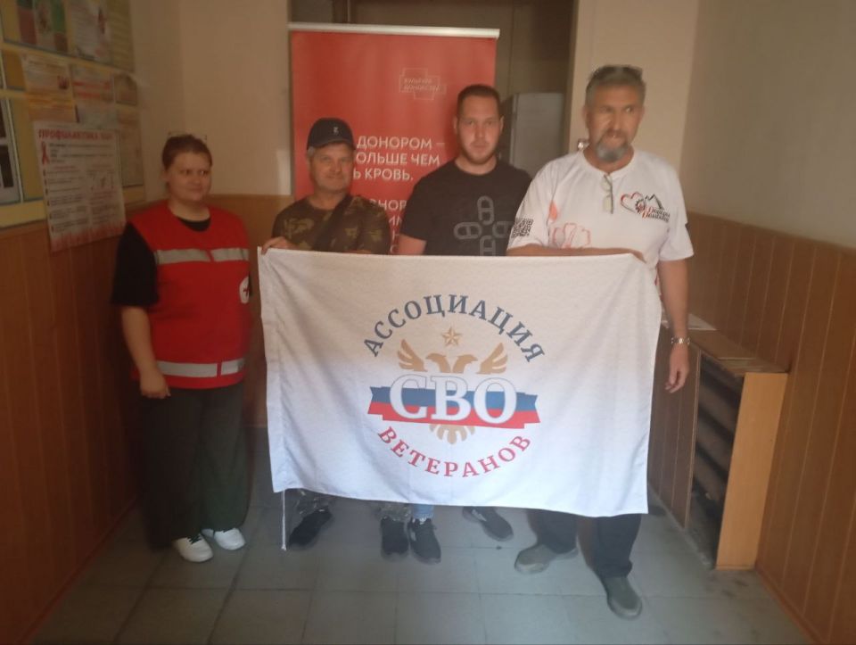 В преддверии профессионального праздника железнодорожники Дебальцевского узла приняли участие в традиционной акции по безвозмездной сдаче крови В преддверии профессионального праздника железнодорожники Дебальцевского узла приняли участие в традиционной акции по безвозмездной сдаче крови