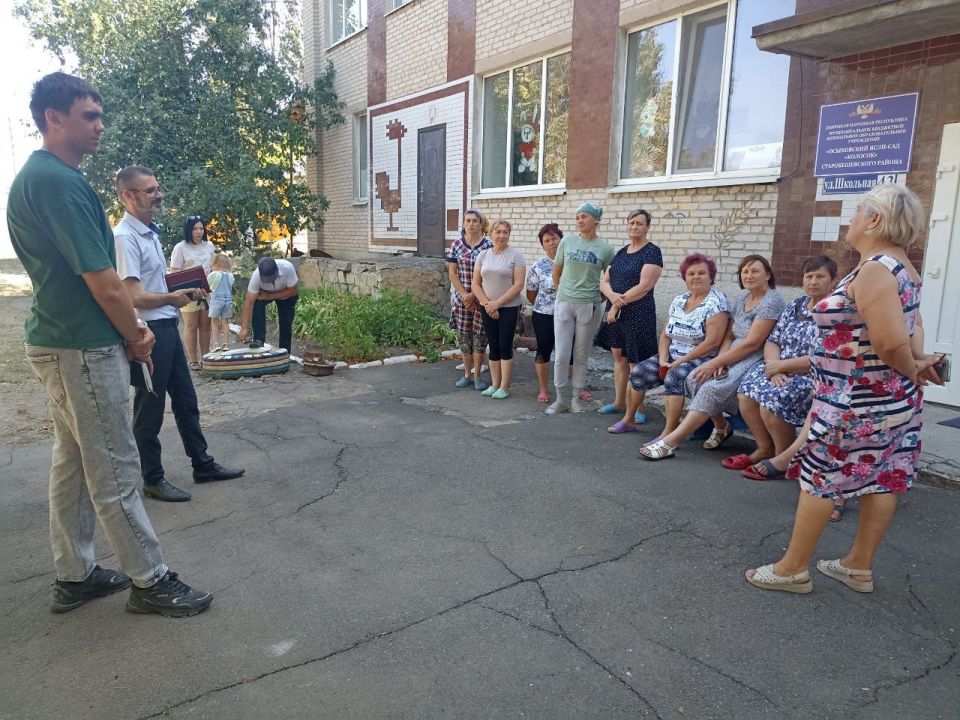 30 июля, Заведующий Осыковским территориальным сектором Дмитренко Евгений провел встречу с жителями села Осыково 30 июля, Заведующий Осыковским территориальным сектором Дмитренко Евгений провел встречу с жителями села Осыково