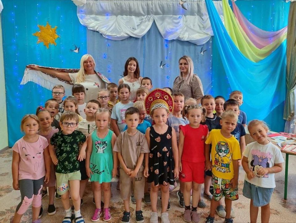 Выставка "Музея русской культуры" в Торезе: Погружение в традиции Выставка "Музея русской культуры" в Торезе: Погружение в традиции