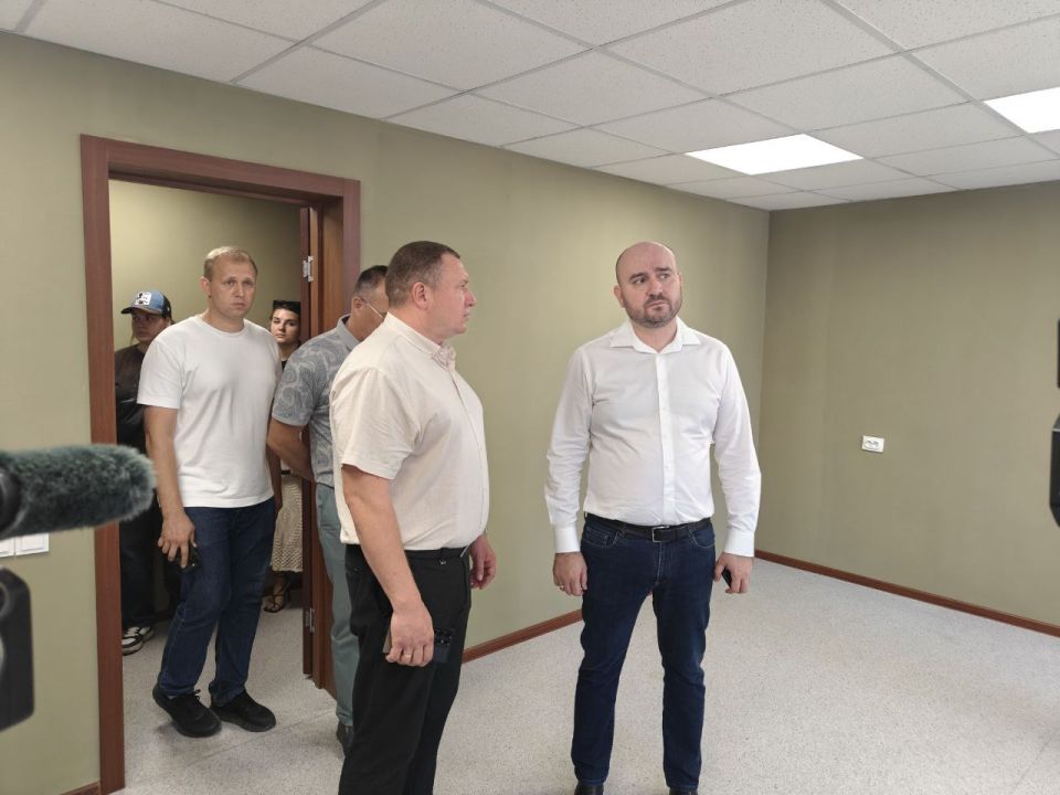 Сергей Ермаков: 31 июля встретился с губернатором Самарской области Вячеславом Федорищевым и заместителем Председателя Правительства ДНР – министром сельского хозяйства, пищевой и перерабатывающей промышленности Артемом... Сергей Ермаков: 31 июля встретился с губернатором Самарской области Вячеславом Федорищевым и заместителем Председателя Правительства ДНР – министром сельского хозяйства, пищевой и перерабатывающей промышленности Артемом...