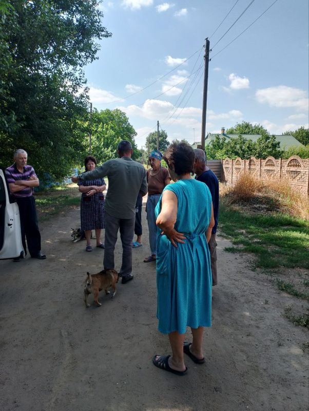 Сегодня начальник Гранитненского территориального отдела провел встречу с гражданами в селе Старомарьевка Сегодня начальник Гранитненского территориального отдела провел встречу с гражданами в селе Старомарьевка
