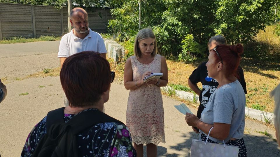 Иван Адамец: Первый заместитель руководителя управы Алина Волкова провела встречу с жителями улицы Целиноградская Иван Адамец: Первый заместитель руководителя управы Алина Волкова провела встречу с жителями улицы Целиноградская