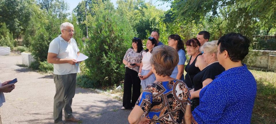 Юрий Будрин: Сегодня, 31 июля 2025 года, по поручению Главы Республики Дениса Пушилина, в рамках проекта "Управдом", реализуемого Единой Россией, в Кировском районе г. Донецка прошла встреча с жителями микрорайона станции... Юрий Будрин: Сегодня, 31 июля 2025 года, по поручению Главы Республики Дениса Пушилина, в рамках проекта "Управдом", реализуемого Единой Россией, в Кировском районе г. Донецка прошла встреча с жителями микрорайона станции...