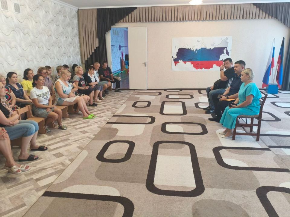 Роман Конев: В Центрально-Городском районе Горловки прошла встреча с жителями Роман Конев: В Центрально-Городском районе Горловки прошла встреча с жителями