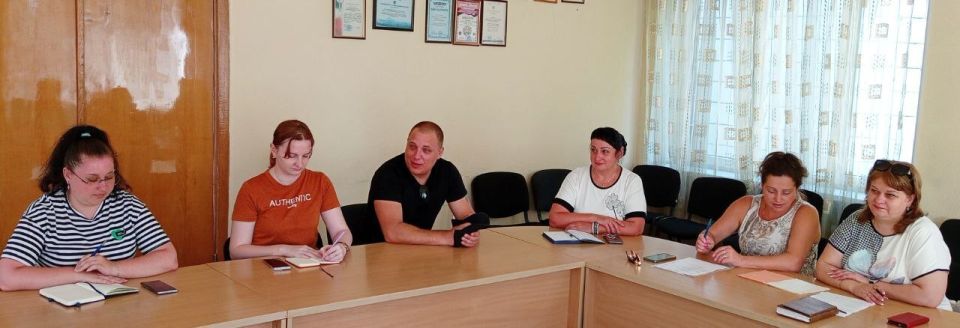 Наталья Бегуненко: 30 июля руководитель Управы Петровского внутригородского района Администрации городского округа Донецк Бегуненко Наталья провела еженедельное аппаратное совещание Наталья Бегуненко: 30 июля руководитель Управы Петровского внутригородского района Администрации городского округа Донецк Бегуненко Наталья провела еженедельное аппаратное совещание