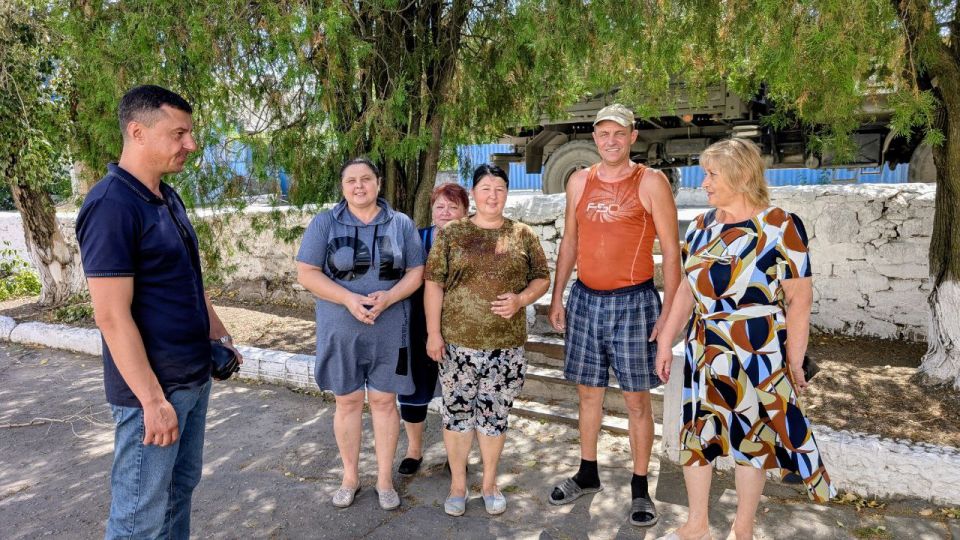 31 июля, начальник Кумачовского территориального отдела Ирина Бондаренко провела встречу с жителями села Глинка 31 июля, начальник Кумачовского территориального отдела Ирина Бондаренко провела встречу с жителями села Глинка