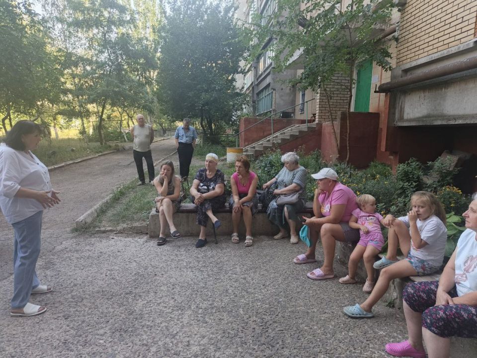 Благодаря партийной инициативе «Управдом» от «Единой России» в Горловке прошли выборы ответственных лиц по домам Благодаря партийной инициативе «Управдом» от «Единой России» в Горловке прошли выборы ответственных лиц по домам