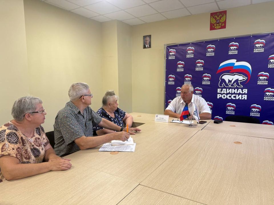 Встречи с жителями – часть депутатской работы Встречи с жителями – часть депутатской работы