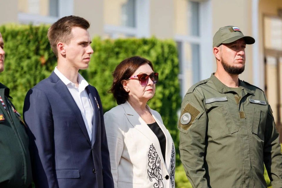 Директор филиала Центра «ВОИН» в ДНР , Александр Камышов, выступает в качестве главного судьи на окружном этапе военно-патриотической игры «Зарница 2.0» в Северо-Кавказском федеральном округе! Директор филиала Центра «ВОИН» в ДНР , Александр Камышов, выступает в качестве главного судьи на окружном этапе военно-патриотической игры «Зарница 2.0» в Северо-Кавказском федеральном округе!