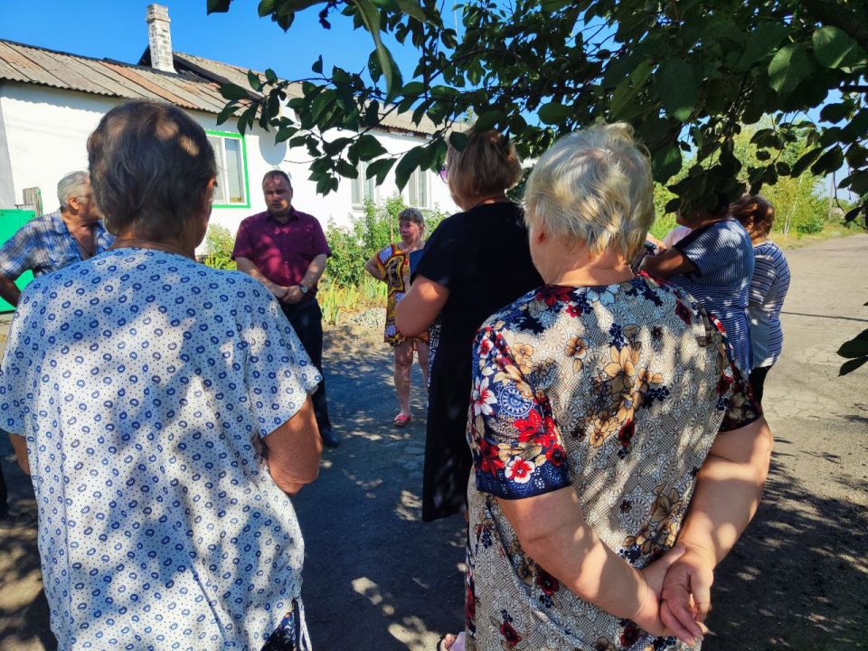 В рамках поручения Главы Донецкой Народной Республики Дениса Пушилина на территории Тореза продолжаются встречи с населением В рамках поручения Главы Донецкой Народной Республики Дениса Пушилина на территории Тореза продолжаются встречи с населением
