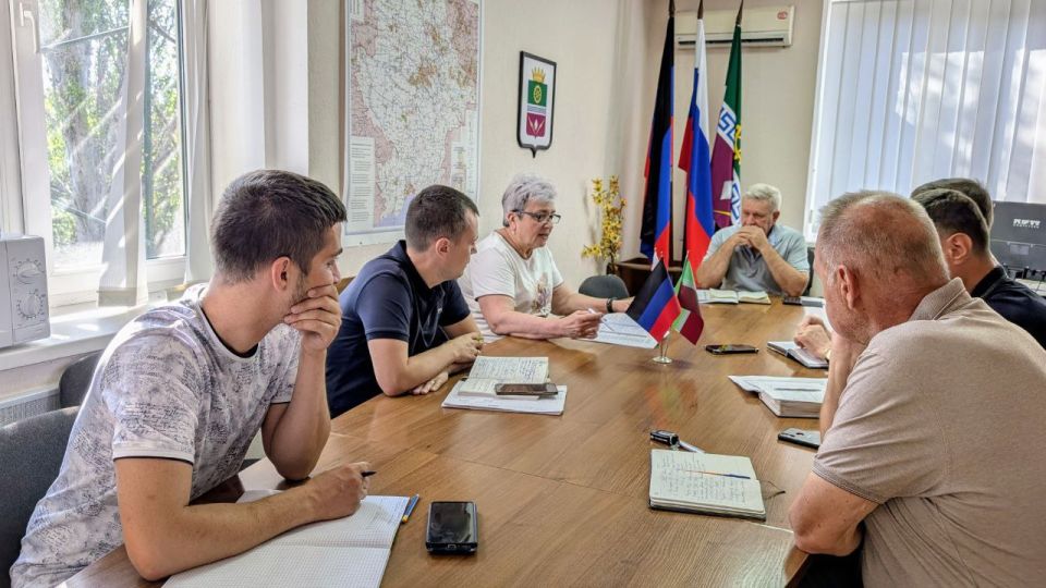 Николай Михайлов: Провел оперативное совещание по текущим вопросам Николай Михайлов: Провел оперативное совещание по текущим вопросам