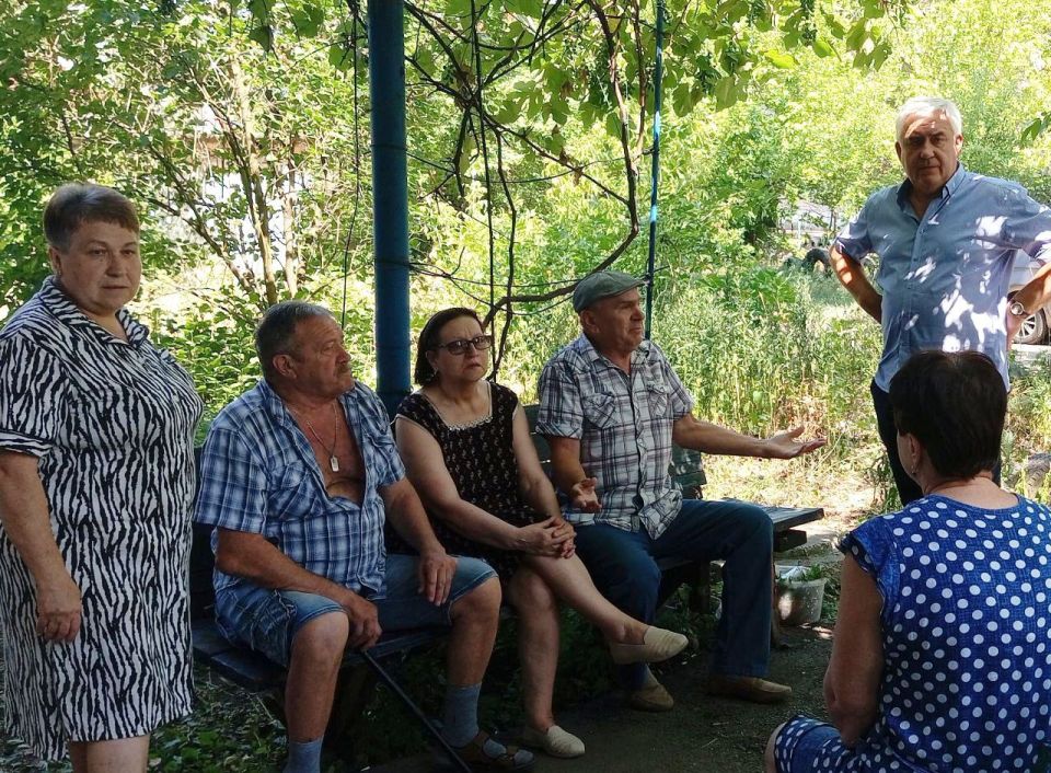 Наталья Бегуненко: По поручению Главы ДНР Дениса Пушилина в Петровском районе продолжаются встречи с населением Наталья Бегуненко: По поручению Главы ДНР Дениса Пушилина в Петровском районе продолжаются встречи с населением