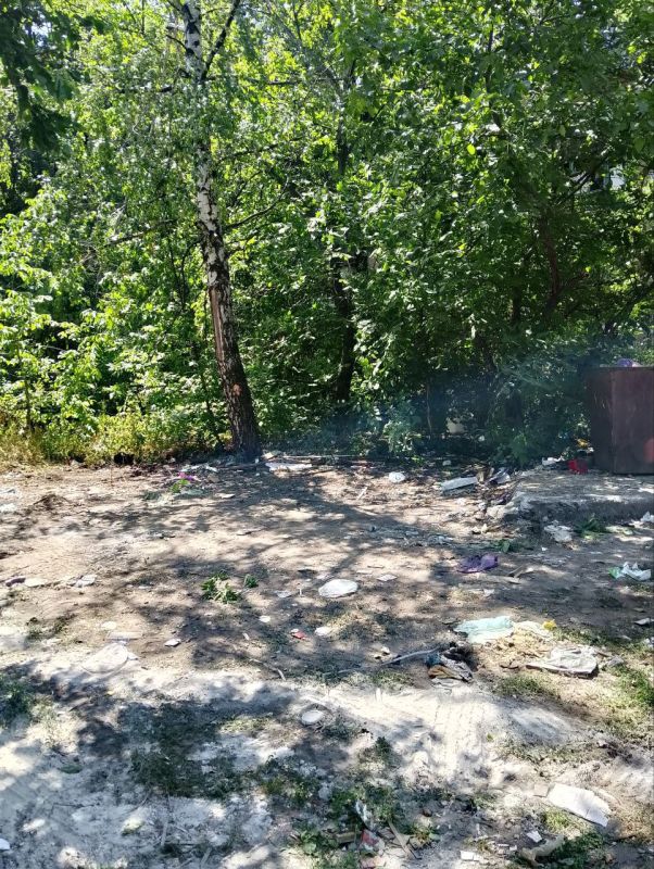 С целью улучшения санитарного состояния городского округа Дебальцево, во исполнение поручения Главы Донецкой Народной Республики Дениса Владимировича Пушилина о вывозе несанкционированных свалок и перенакоплений на... С целью улучшения санитарного состояния городского округа Дебальцево, во исполнение поручения Главы Донецкой Народной Республики Дениса Владимировича Пушилина о вывозе несанкционированных свалок и перенакоплений на...