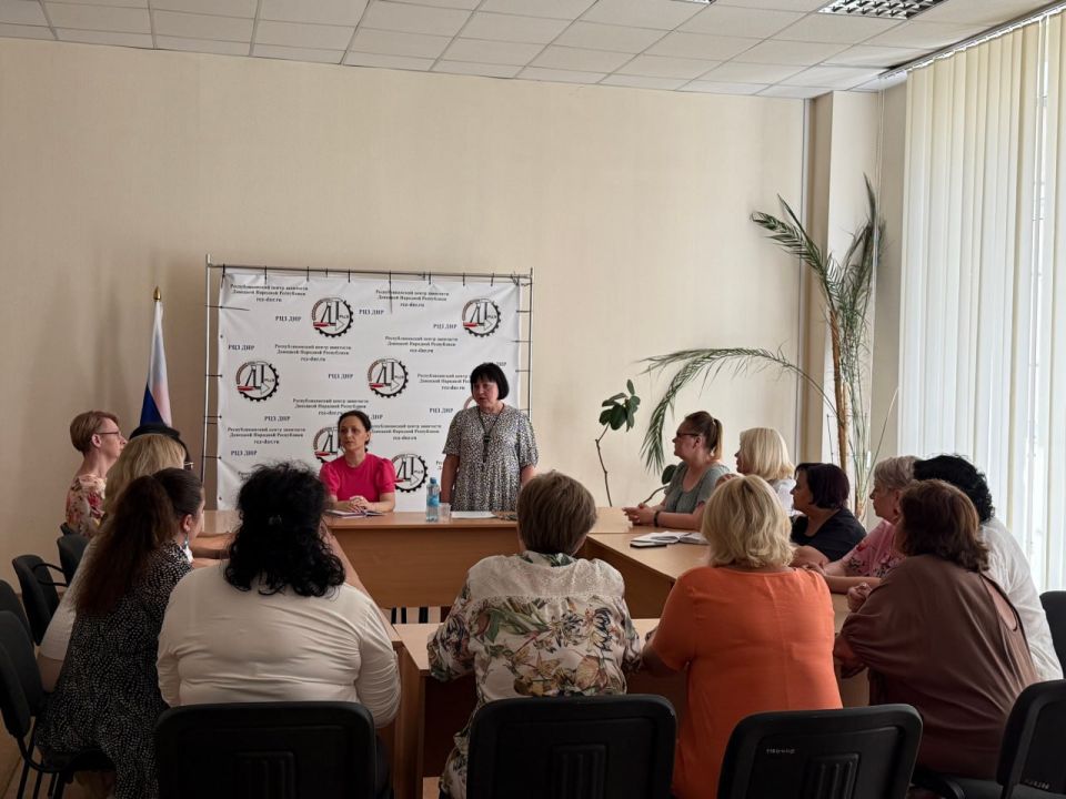 Ирина Кутенко: Обеспечение стабильной и достойной занятости для жителей Донецкой Народной Республики является одним из приоритетных направлений деятельности Минтруда ДНР