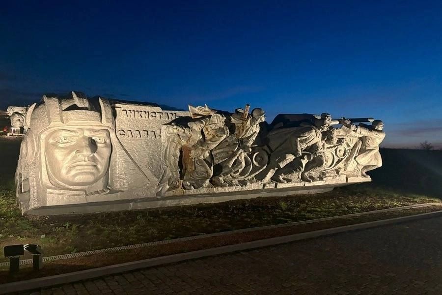 Больше, чем просто высота: с 27 по 30 июля 2014 года в ДНР шли бои за «Саур-Могилу» Больше, чем просто высота: с 27 по 30 июля 2014 года в ДНР шли бои за «Саур-Могилу»