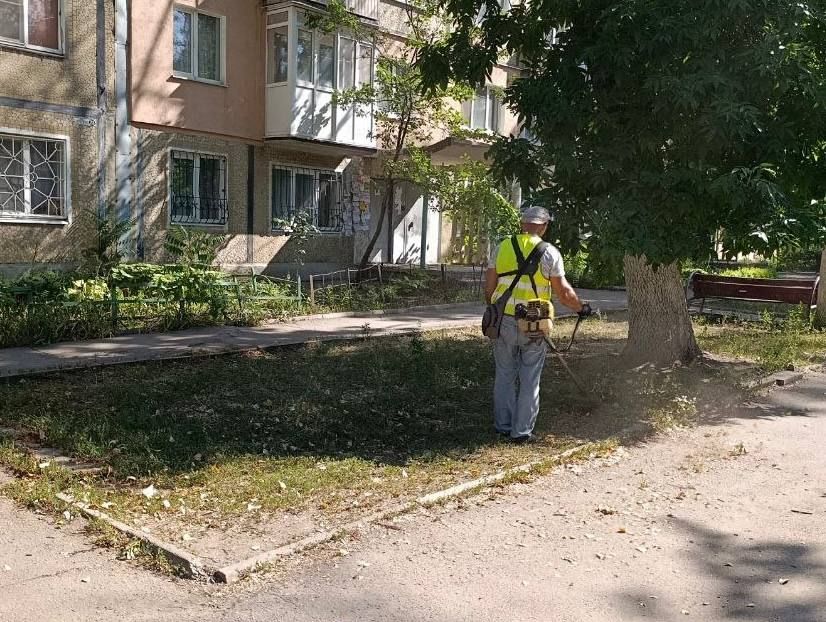 Михаил Меренков: Сегодня по поручению Главы ДНР Дениса Владимировича Пушилина в Буденновском районе продолжаются работы по наведению санитарного порядка Михаил Меренков: Сегодня по поручению Главы ДНР Дениса Владимировича Пушилина в Буденновском районе продолжаются работы по наведению санитарного порядка