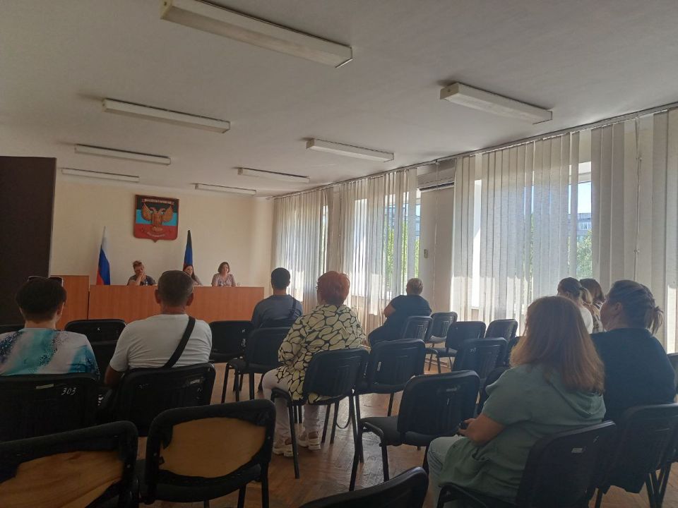 Встреча с жителями Горняцкого района Макеевки Встреча с жителями Горняцкого района Макеевки