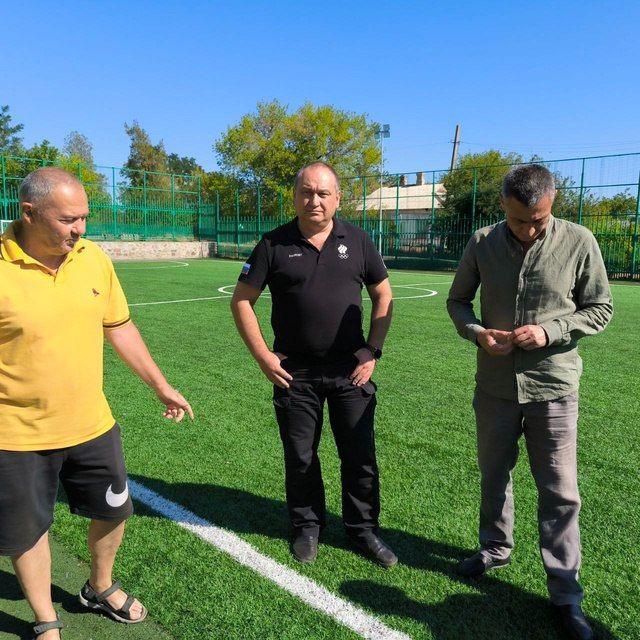 Первый замминистра спорта и туризма ДНР посетил с. Гранитное Первый замминистра спорта и туризма ДНР посетил с. Гранитное