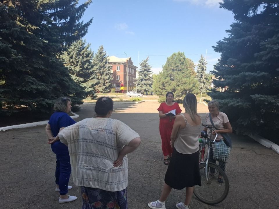 Во исполнение поручения Главы Донецкой Народной Республики Дениса Владимировича Пушилина о ведении постоянного диалога с жителями республики, 01 августа 2025 года в пгт Мироновский состоялась встреча с населением с... Во исполнение поручения Главы Донецкой Народной Республики Дениса Владимировича Пушилина о ведении постоянного диалога с жителями республики, 01 августа 2025 года в пгт Мироновский состоялась встреча с населением с...