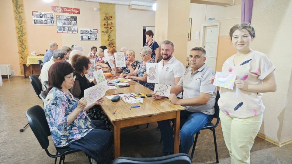 Сегодня, 1 августа, в Государственном бюджетном учреждении социального обслуживания «Центр социального обслуживания Кировского района города Макеевки», в рамках проекта «Женщины России» Всероссийской политической партии... Сегодня, 1 августа, в Государственном бюджетном учреждении социального обслуживания «Центр социального обслуживания Кировского района города Макеевки», в рамках проекта «Женщины России» Всероссийской политической партии...