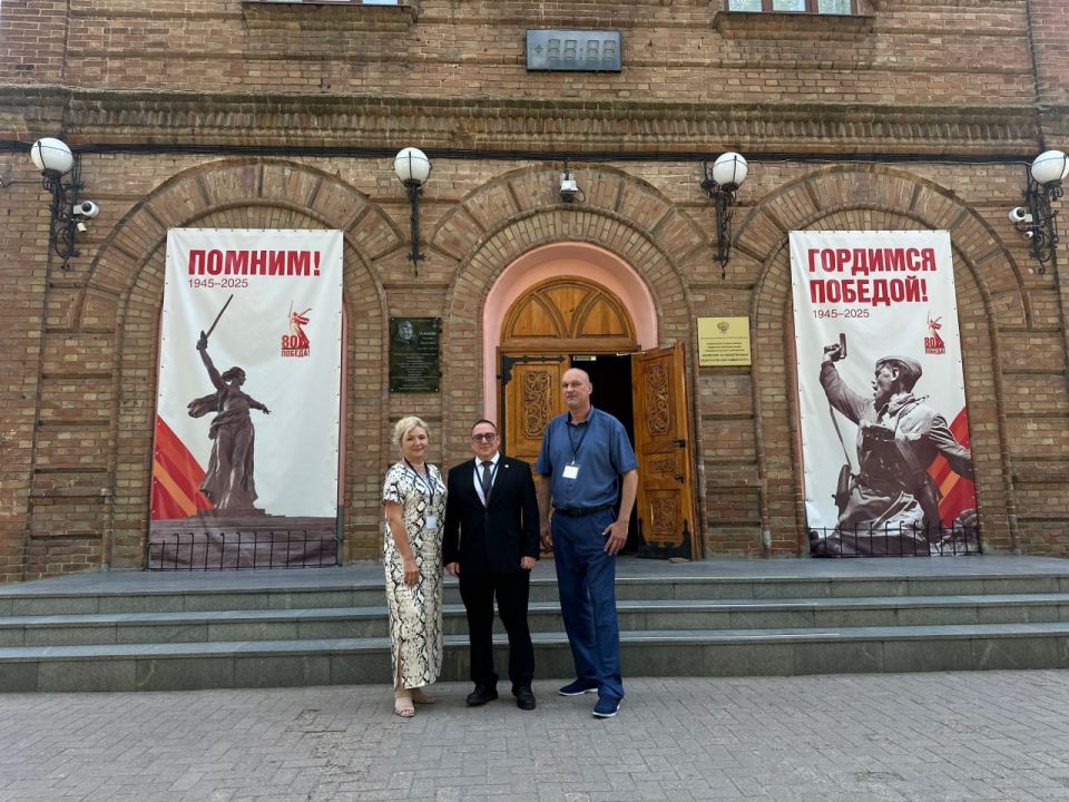 Заместитель Председателя Народного Совета ДНР Андрей Крамар (фракция «ЛДПР») выступил на Всероссийской конференции «Защита традиционных духовно-нравственных ценностей – основа суверенитета Российского государства» в Бердянске Заместитель Председателя Народного Совета ДНР Андрей Крамар (фракция «ЛДПР») выступил на Всероссийской конференции «Защита традиционных духовно-нравственных ценностей – основа суверенитета Российского государства» в Бердянске
