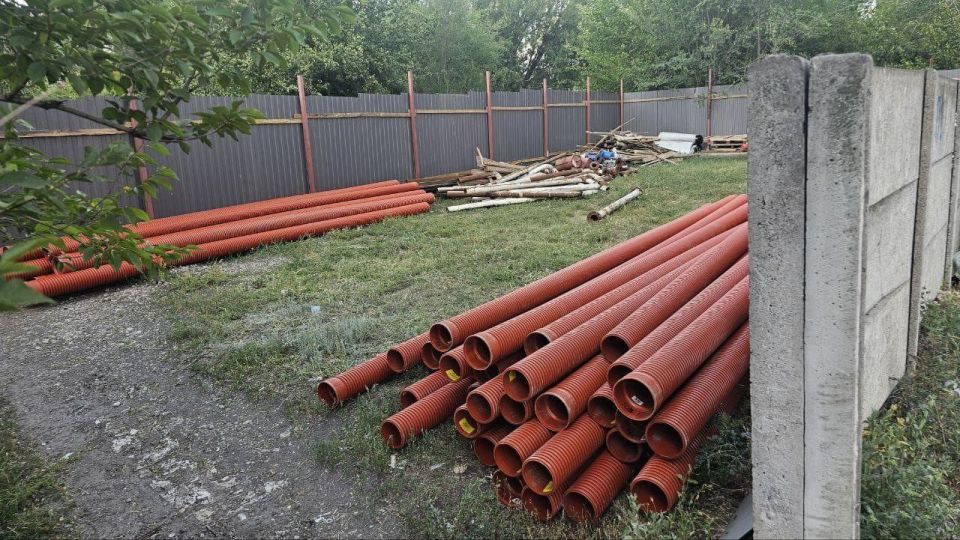 Специалисты из Ленобласти проводят монтаж системы водоотведения в Карло-Марксово г.о. Енакиево Специалисты из Ленобласти проводят монтаж системы водоотведения в Карло-Марксово г.о. Енакиево