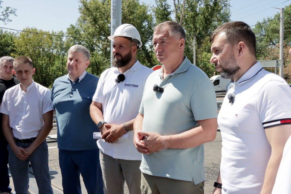Андрей Чертков: Мост через реку Грузская по проспекту 250-летия Донбасса в Макеевке – без преувеличения стратегический объект на одной из самых загруженных магистралей Республики Андрей Чертков: Мост через реку Грузская по проспекту 250-летия Донбасса в Макеевке – без преувеличения стратегический объект на одной из самых загруженных магистралей Республики
