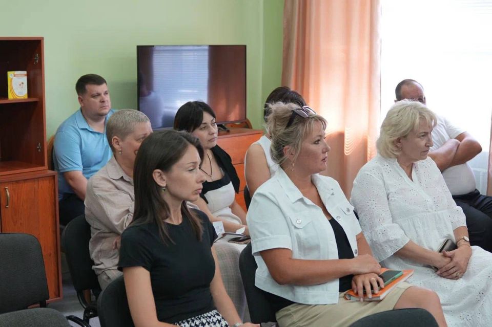 Лариса Толстыкина: Продолжаю проводить встречи с жителями региона как и поручал Глава ДНР Лариса Толстыкина: Продолжаю проводить встречи с жителями региона как и поручал Глава ДНР