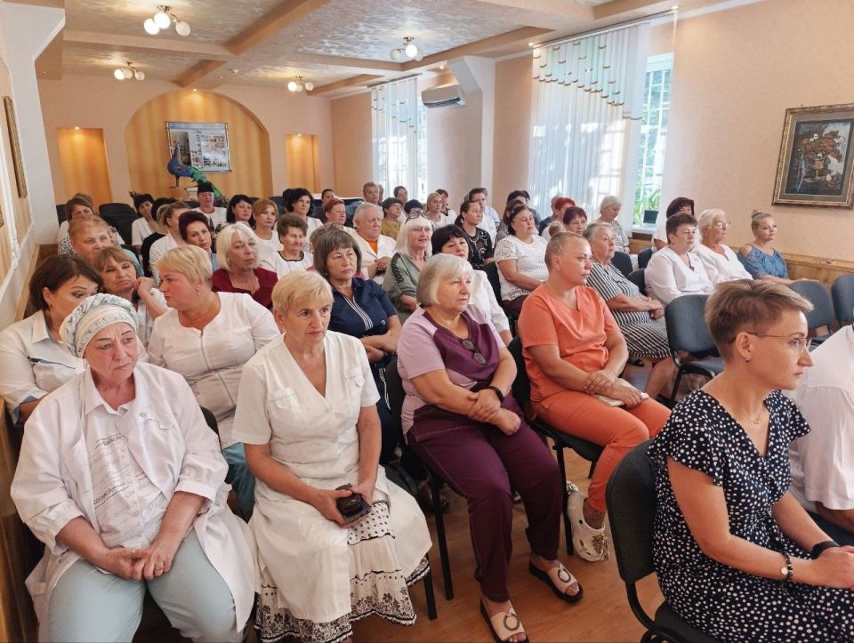 Александр Шатов: Психиатрическая больница города Ждановка отметила 65-летний юбилей Александр Шатов: Психиатрическая больница города Ждановка отметила 65-летний юбилей