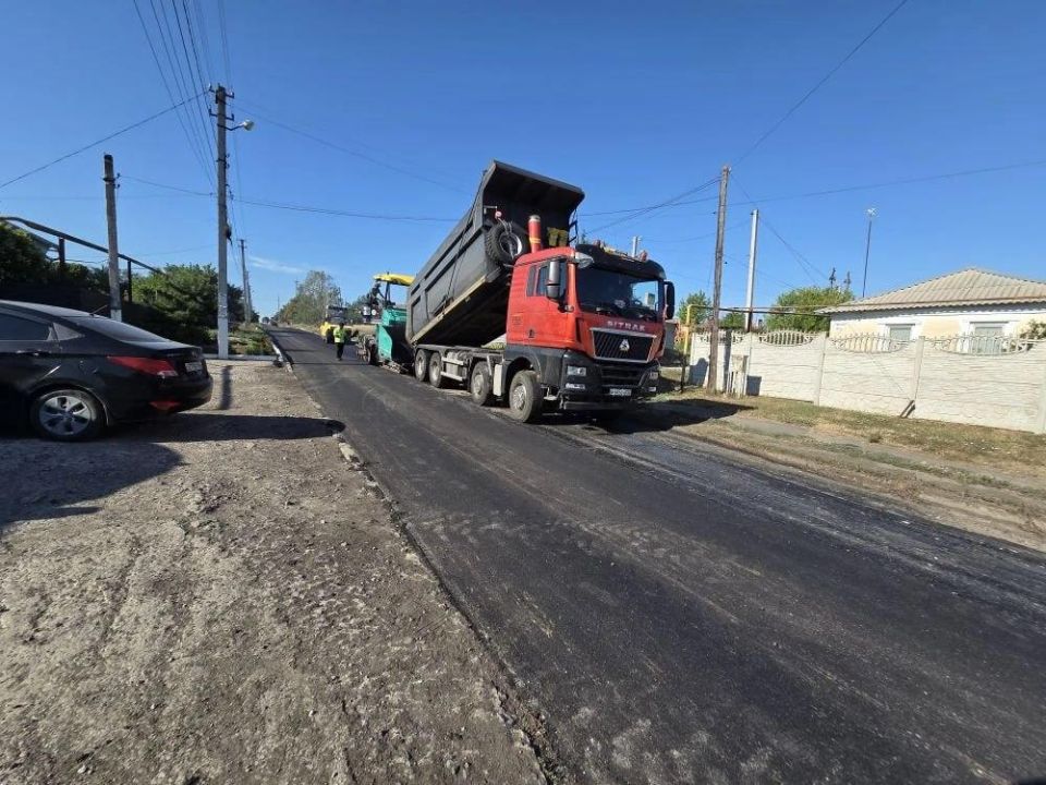 Борис Трима: Подрядчики Нижегородской области закончили ремонт дороги в пгт Мангуш Борис Трима: Подрядчики Нижегородской области закончили ремонт дороги в пгт Мангуш
