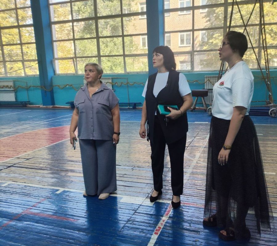 В Дебальцево начался осмотр готовности общеобразовательных учреждений к новому 2025/2026 учебному году В Дебальцево начался осмотр готовности общеобразовательных учреждений к новому 2025/2026 учебному году