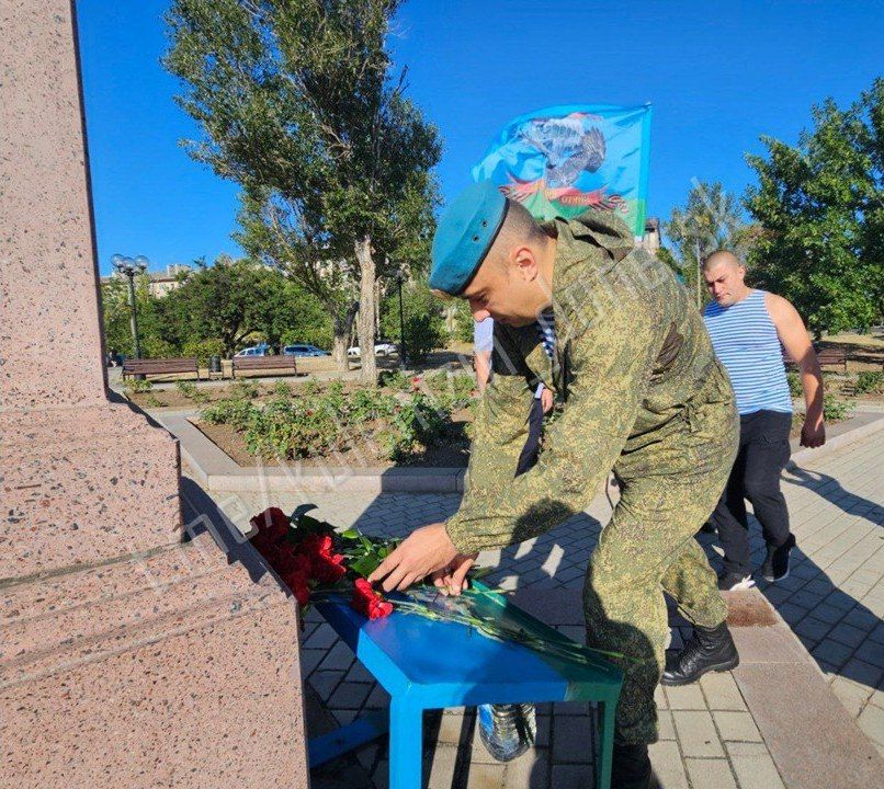Алексей Кулемзин: С днём ВДВ! Алексей Кулемзин: С днём ВДВ!