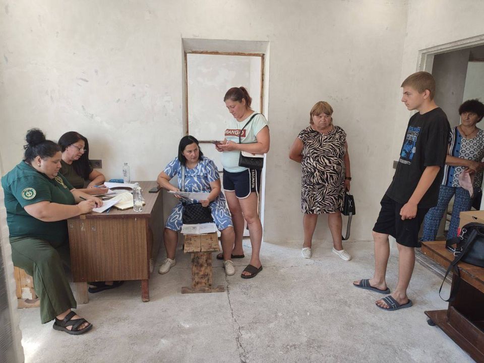 «Если необходима помощь, подождет даже отпуск!», — коллектив КСВО ДНР на выездной юридической консультации «Если необходима помощь, подождет даже отпуск!», — коллектив КСВО ДНР на выездной юридической консультации