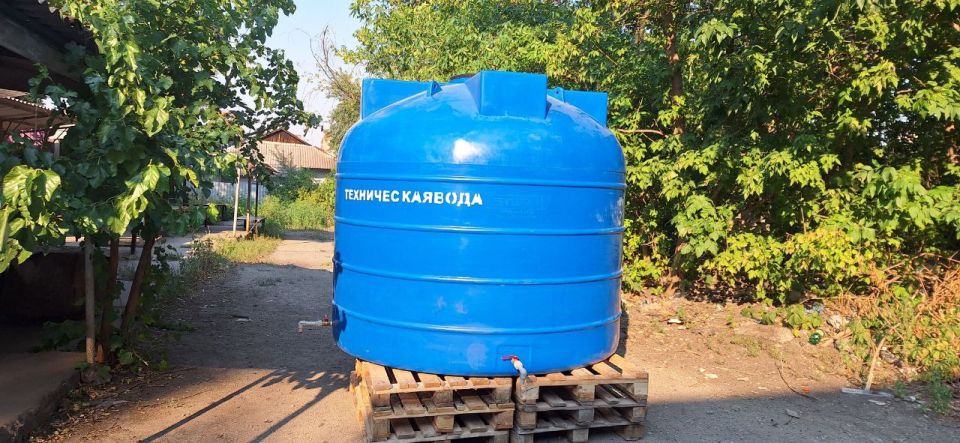 Установка ёмкости для разбора воды населением в пос Установка ёмкости для разбора воды населением в пос