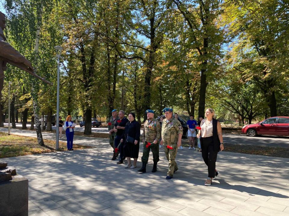 Виктория Жукова: Дорогие ветераны, воины-десантники, жители нашего округа! Виктория Жукова: Дорогие ветераны, воины-десантники, жители нашего округа!