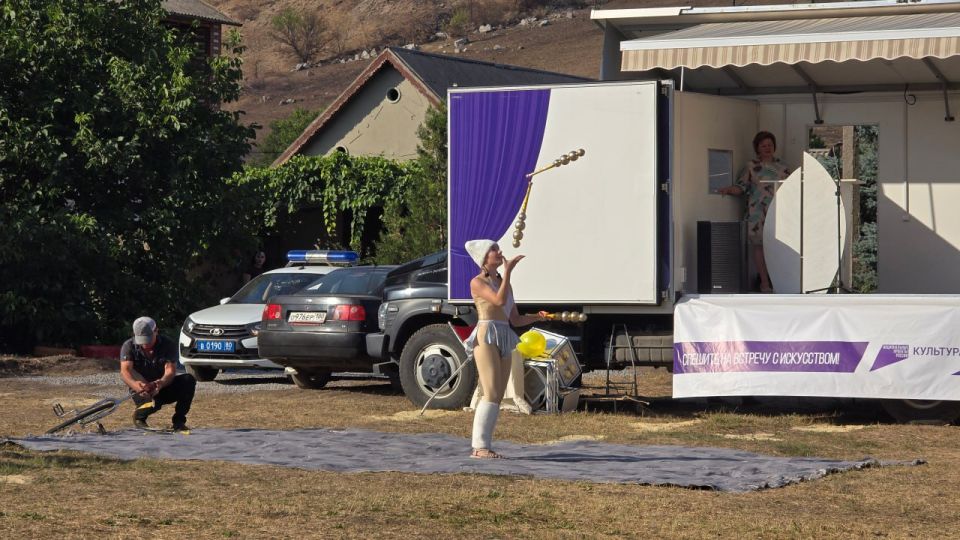 Николай Михайлов: 2 августа в селе Раздольное прошел греческий культурно-спортивный праздник «Куреш», посвященный престольному празднику Святого Пророка Ильи Николай Михайлов: 2 августа в селе Раздольное прошел греческий культурно-спортивный праздник «Куреш», посвященный престольному празднику Святого Пророка Ильи
