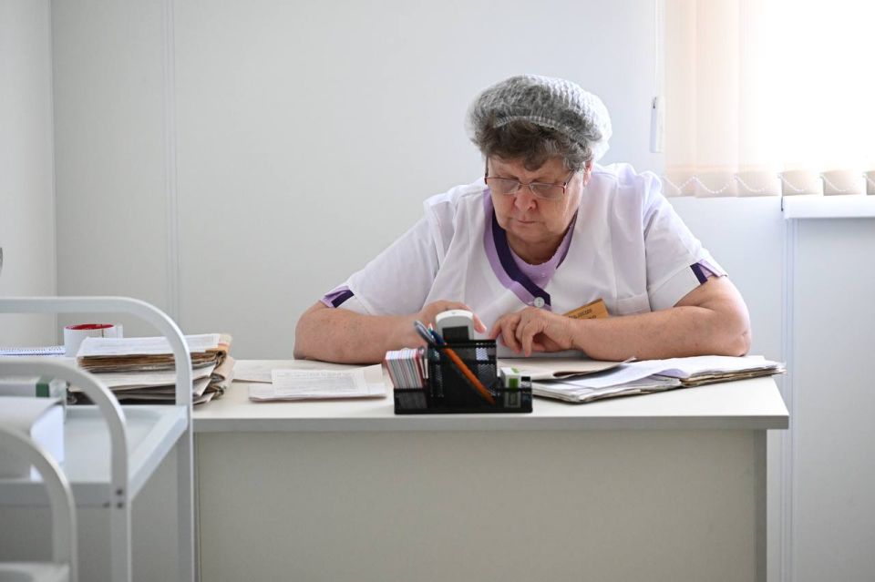 Дмитрий Гарцев: Участие Республики в федеральном проекте «Модернизация первичного звена здравоохранения» национального проекта «Продолжительная и активная жизнь» позволяет создать достойные условия для работы наших медиков в... Дмитрий Гарцев: Участие Республики в федеральном проекте «Модернизация первичного звена здравоохранения» национального проекта «Продолжительная и активная жизнь» позволяет создать достойные условия для работы наших медиков в...