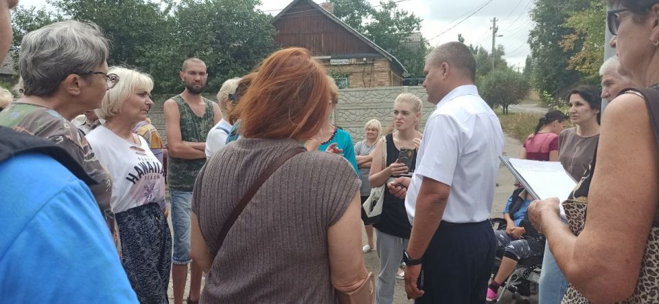 Юрий Атаманов: СХОДЫ ГРАЖДАН. Сегодня пообщался с жителями улицы Байдукова микрорайона Гладковка в рамках схода граждан Юрий Атаманов: СХОДЫ ГРАЖДАН. Сегодня пообщался с жителями улицы Байдукова микрорайона Гладковка в рамках схода граждан