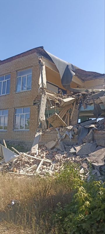 В Макеевке возбуждено уголовное дело о халатности по факту частичного обрушения несущих конструкций в школе № 86, сообщили в пресс-службе Следкома ДНР В Макеевке возбуждено уголовное дело о халатности по факту частичного обрушения несущих конструкций в школе № 86, сообщили в пресс-службе Следкома ДНР