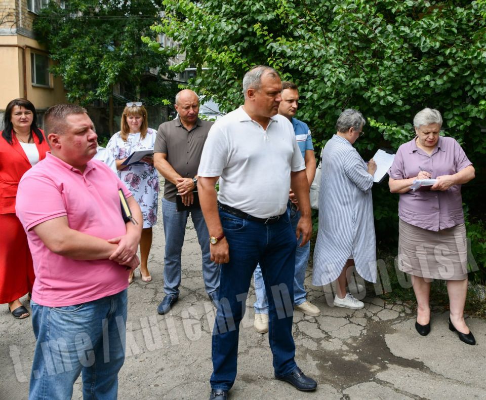 Алексей Кулемзин: Сегодня в Куйбышевском районе провел встречу с жителями Алексей Кулемзин: Сегодня в Куйбышевском районе провел встречу с жителями