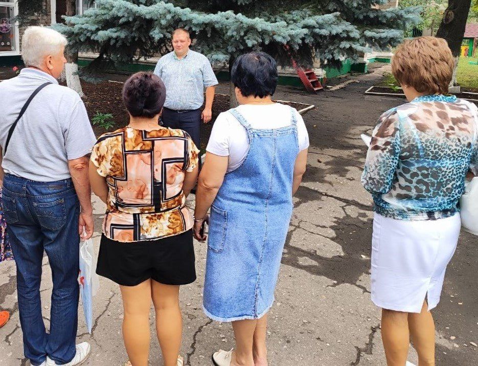 Состоялась встреча заместителя руководителя Управы Калининского внутригородского района города Горловка администрации городского округа Горловка с жителями Состоялась встреча заместителя руководителя Управы Калининского внутригородского района города Горловка администрации городского округа Горловка с жителями