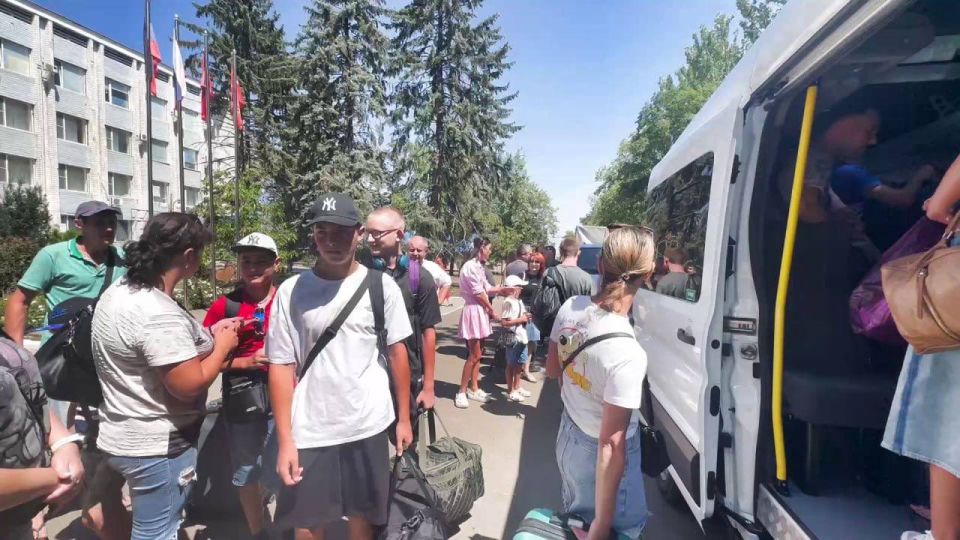 Юные баскетболисты из Волновахи отправились на сборы Юные баскетболисты из Волновахи отправились на сборы