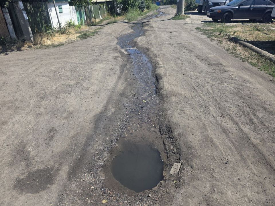 В выходные дни 2 и 3 августа депутаты Народного Совета продолжили мониторинг порывов на водоводе и борьбу за питьевую воду В выходные дни 2 и 3 августа депутаты Народного Совета продолжили мониторинг порывов на водоводе и борьбу за питьевую воду