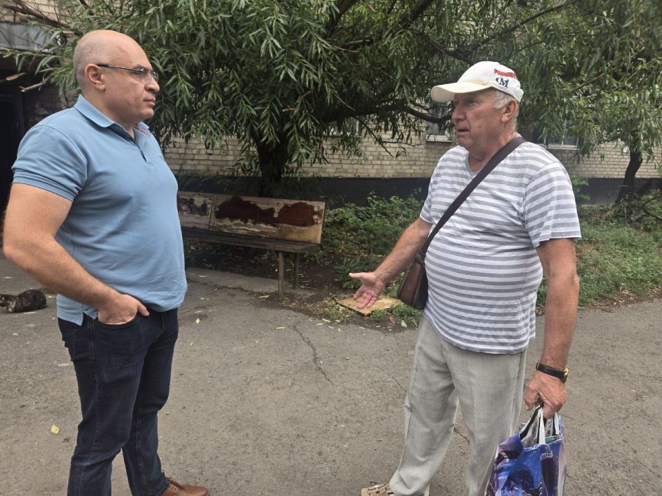 Сергей Желновач: Во исполнение поручения Главы Донецкой Народной Республики Дениса Владимировича Пушилина о ведении постоянного диалога с людьми, сегодня, 25.07.2025, первый заместитель главы администрации городского округа... Сергей Желновач: Во исполнение поручения Главы Донецкой Народной Республики Дениса Владимировича Пушилина о ведении постоянного диалога с людьми, сегодня, 25.07.2025, первый заместитель главы администрации городского округа...