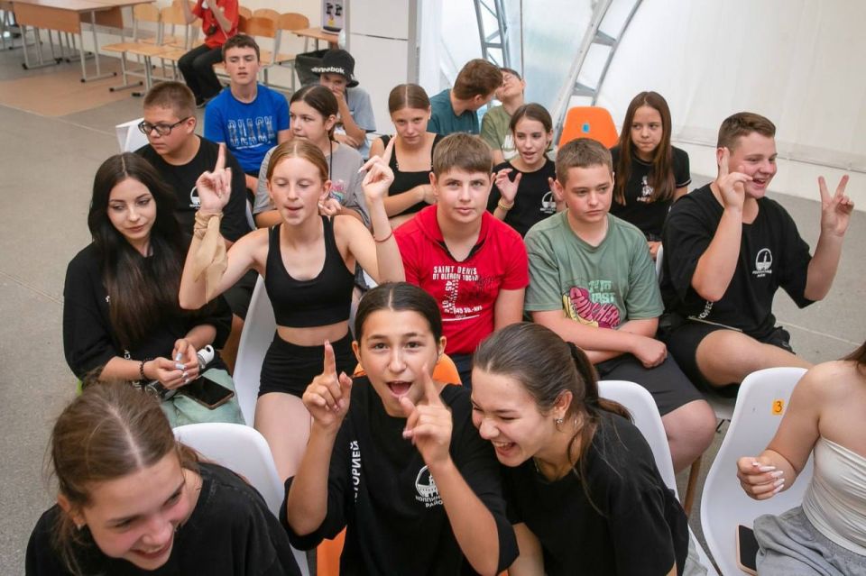 Санкт-Петербург принял 1600 детей из Мариуполя за два летних месяца Санкт-Петербург принял 1600 детей из Мариуполя за два летних месяца