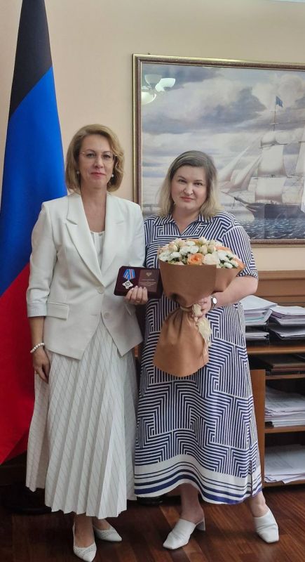 Лариса Толстыкина: На встрече с коллективом Территориального фонда обязательного медицинского страхования ДНР говорили о важности их работы Лариса Толстыкина: На встрече с коллективом Территориального фонда обязательного медицинского страхования ДНР говорили о важности их работы