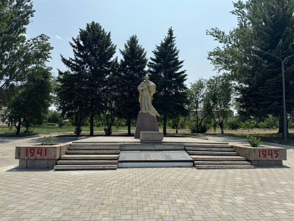 Мемориал Славы в Ясиноватой: память о героях и трагической истории города Мемориал Славы в Ясиноватой: память о героях и трагической истории города