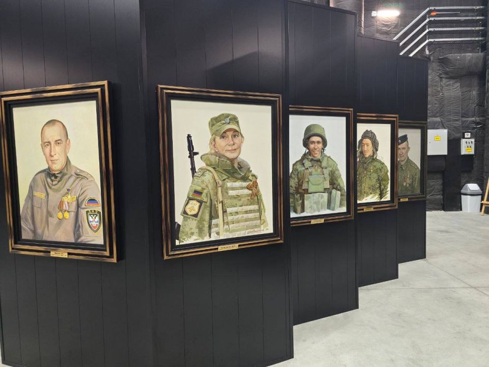 Александр Сладков: Посему я всегда говорю: сниматься в масках не очень хорошо, ибо нужно сделать СВО одушевленной! Мы не можем соучаствовать, когда основные лица скрываются Александр Сладков: Посему я всегда говорю: сниматься в масках не очень хорошо, ибо нужно сделать СВО одушевленной! Мы не можем соучаствовать, когда основные лица скрываются